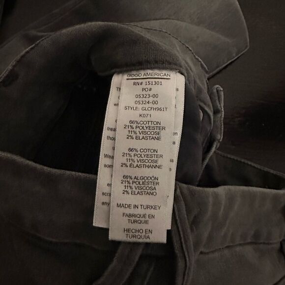 Good American Good Legs Crop in Gray - Picture 5 of 6